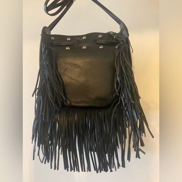 Leather fringed bucket bag - Picture 16 of 17